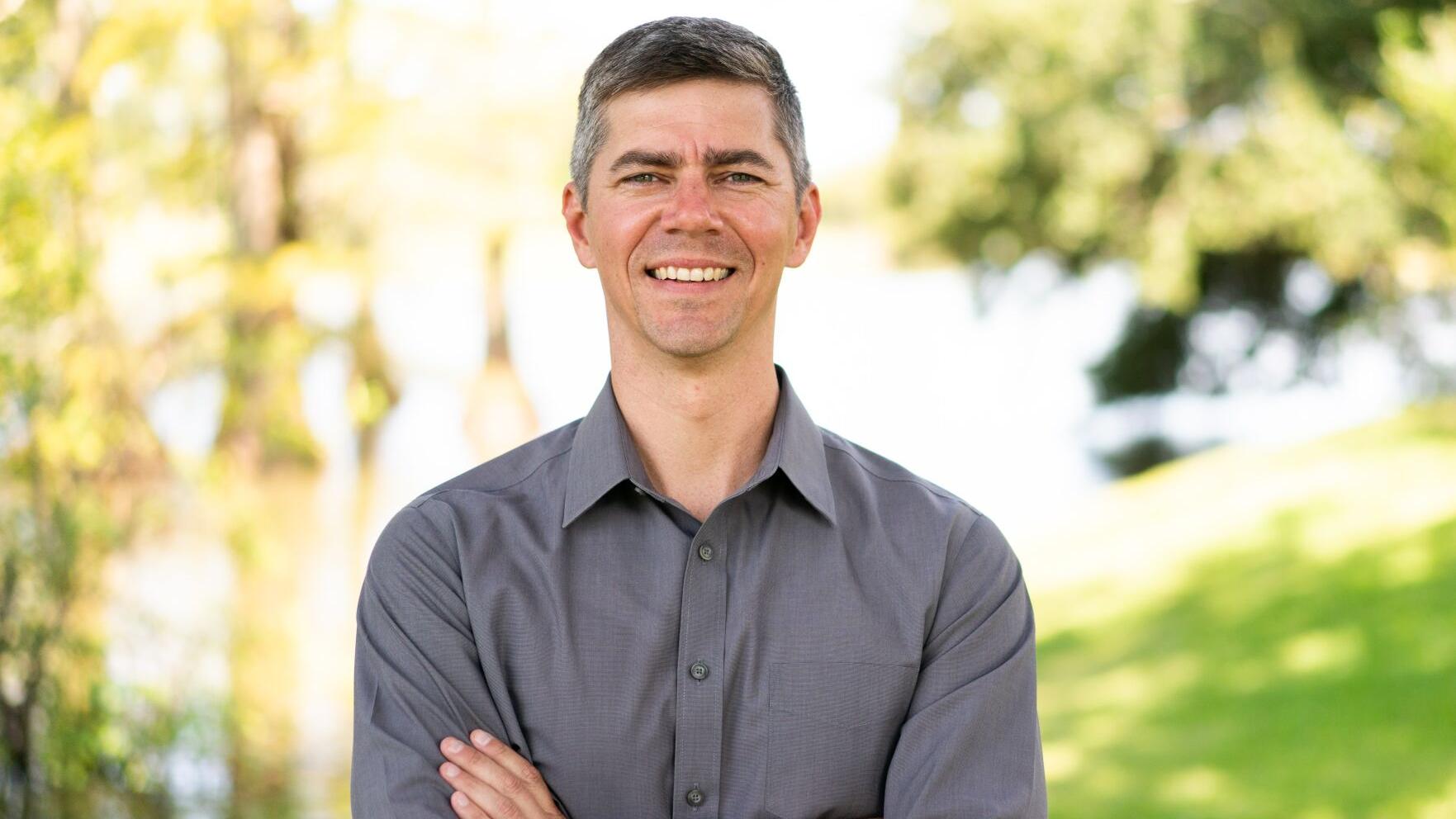 U.S. Senate Democrat Luke Mixon is far behind John Kennedy in raising campaign dollars